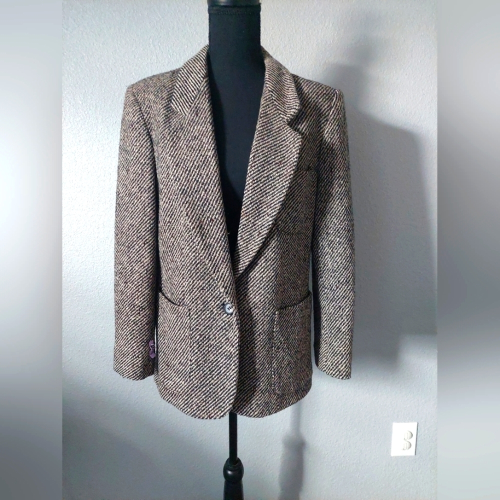 Classic Brown Herringbone Blazer
